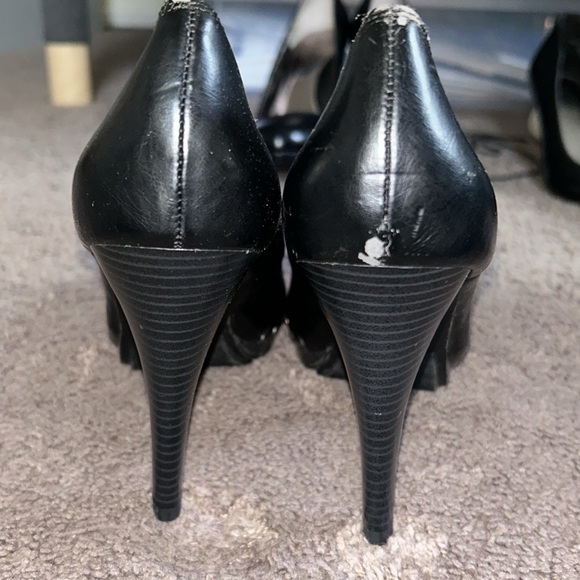 Zodiac size 8 black platform heels - Picture 4 of 4